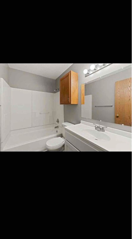Building Photo - 4680 Nicols Rd