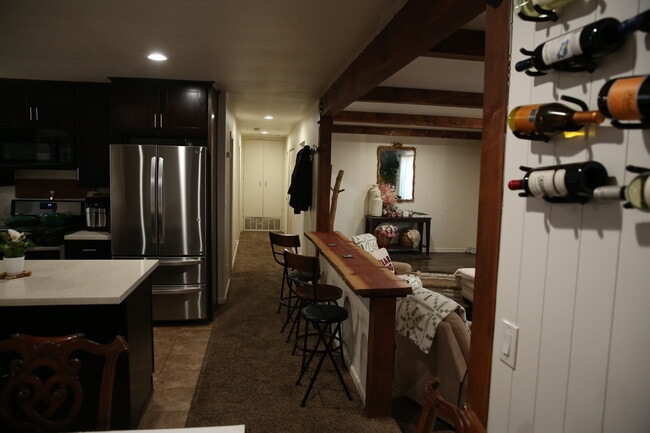 Building Photo - 212 Zaca Rd