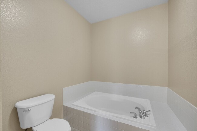 Building Photo - $1,795.00, 1- 1-bedroom, 1-bathroom Condo ...