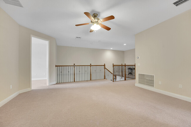 Building Photo - 9485 McAneeny Ct