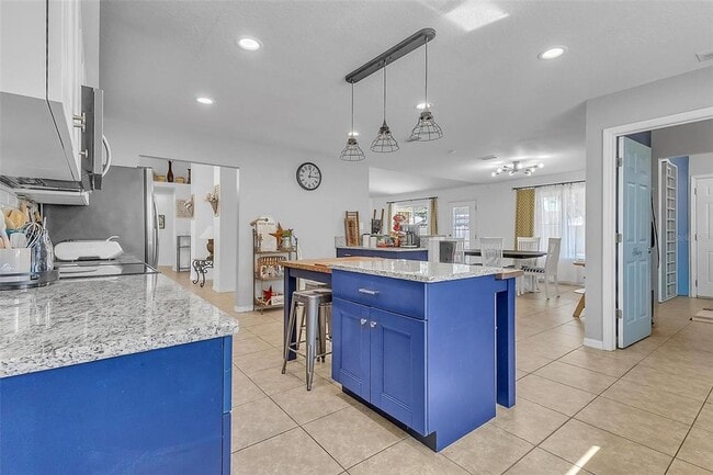 Building Photo - 37 Princeton Ln