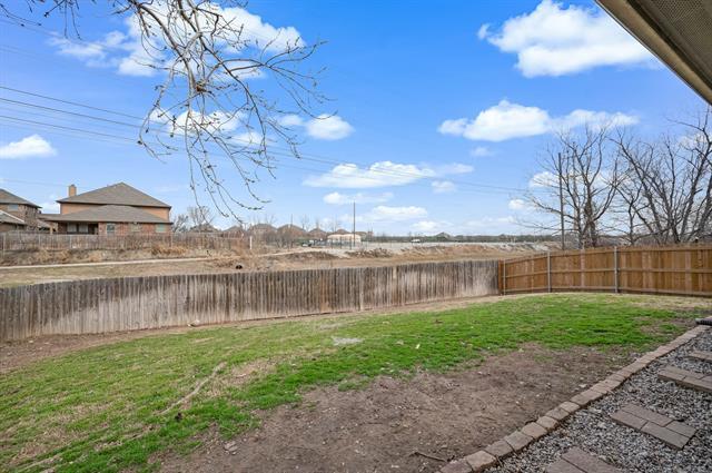 Building Photo - 6024 Beachview Ln