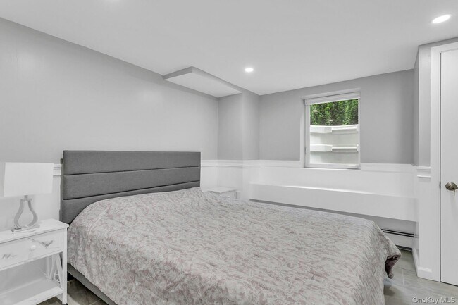 Building Photo - 21 Buttonwood Dr