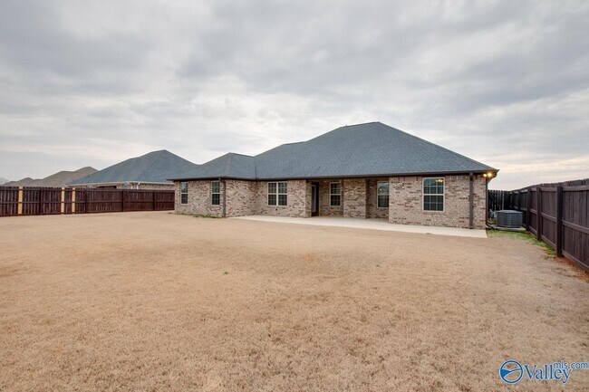 Building Photo - 13697 Callaway Dr