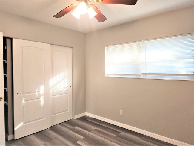 Building Photo - 5624 Gulfport Blvd S