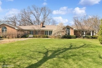 Building Photo - 1674 Bowling Green Dr