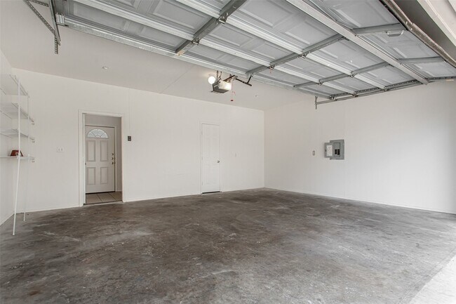 Building Photo - 4713 Virginia Ave