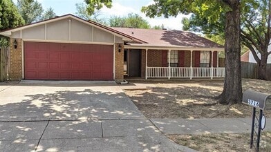 Building Photo - 3716 Mulberry Ln