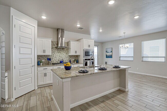 Building Photo - 12917 Nidd Ave