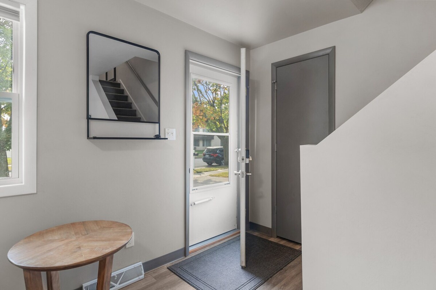 Building Photo - 1800 E Northland Ave