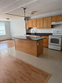 Building Photo - 35 Park Ave