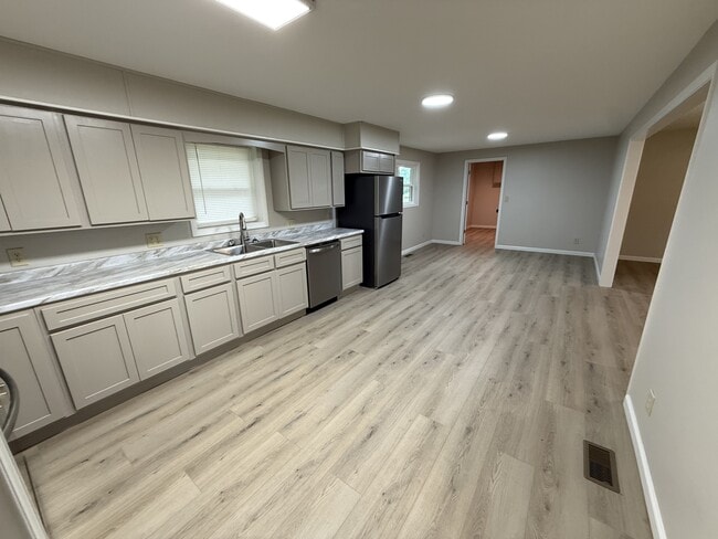 Building Photo - 24200 TN-22