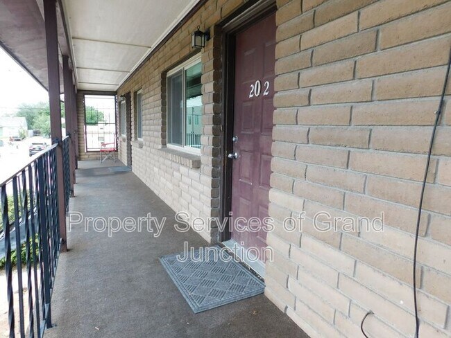 Building Photo - 1302 Glenwood Ave