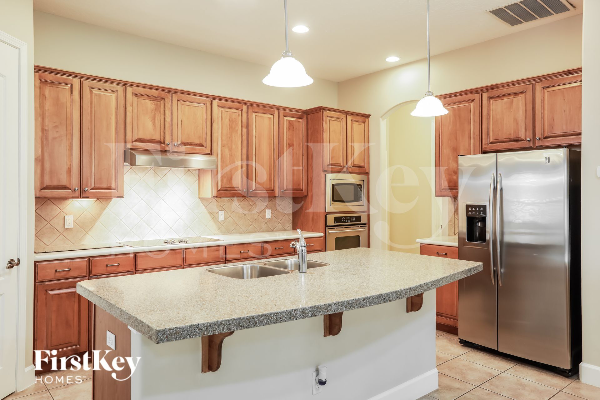 Building Photo - 1656 Fairway Ridge Dr