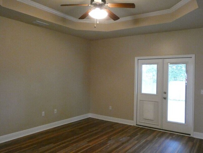 Building Photo - 5957 Palermo Dr