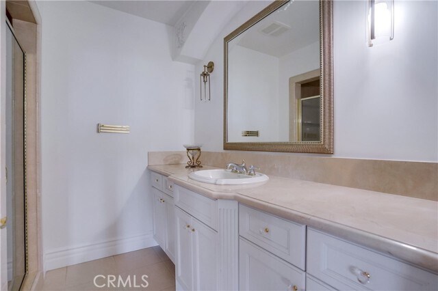 Building Photo - 2045 W Paseo Del Mar