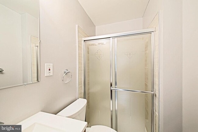 Building Photo - 3334 Webley Ct