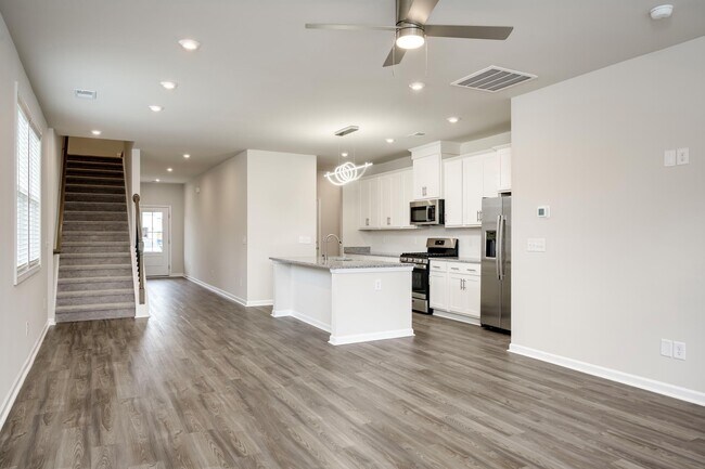 Building Photo - 778 Count Fleet Ct
