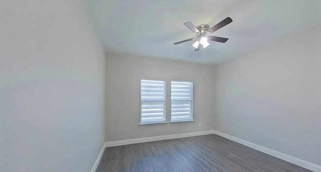 Building Photo - Spacious, Stylish, and Simply Perfect — 4 Bedroom Home