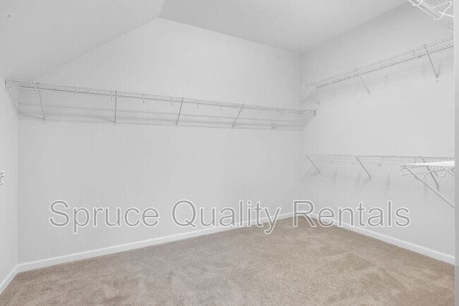 Building Photo - 1115 Beyer Pl