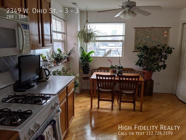 Building Photo - 2349 W Ohio St