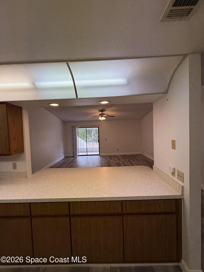 Building Photo - 5995 Sisson Rd