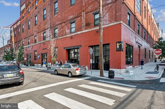 Building Photo - 1501 N 31st St