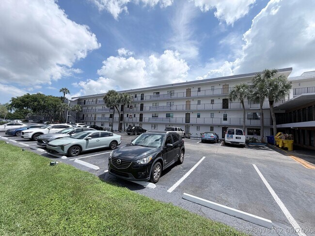Building Photo - 9370 SW 8th St