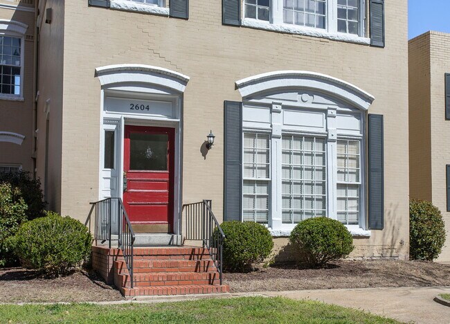 Building Photo - 2604 Grove Ave