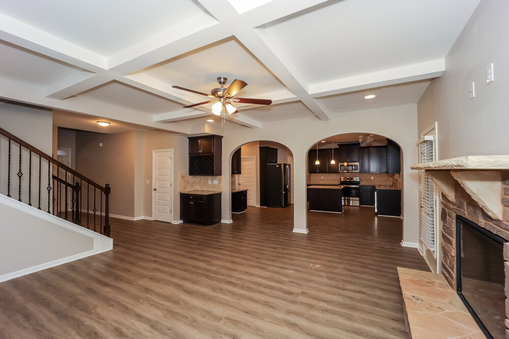 Building Photo - 6840 Diamond Dr