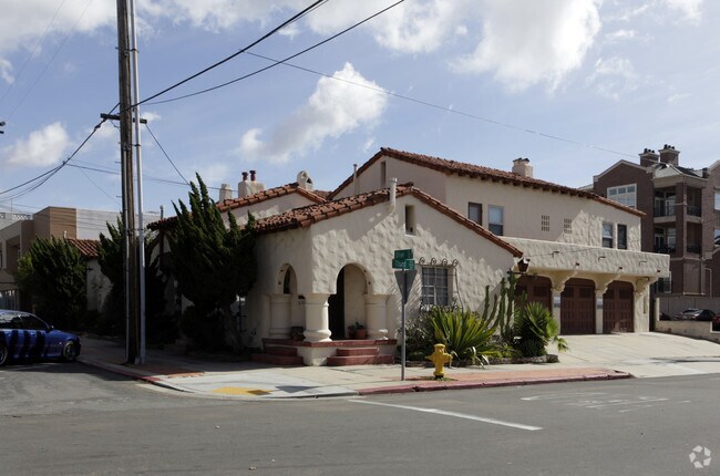 Primary Photo - Olive Street Apartments