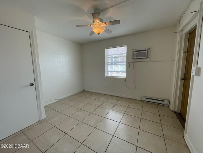 Building Photo - 3226 S Atlantic Ave