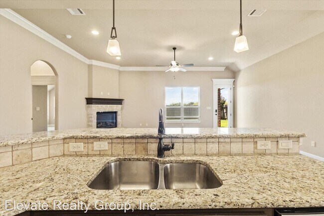 Building Photo - 3 br, 2 bath House - 538 Clearwater Pl