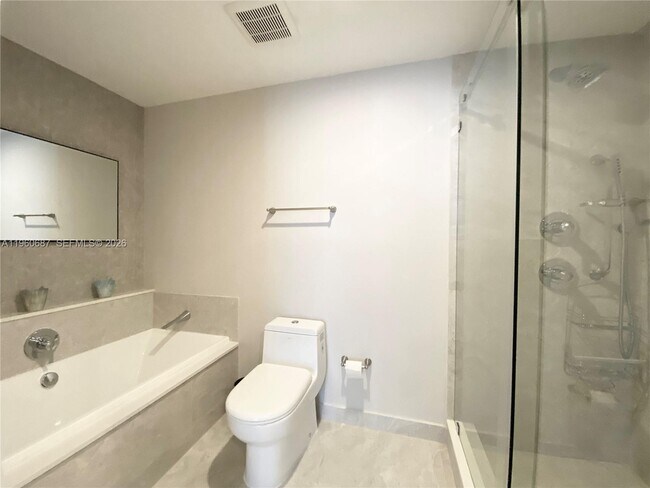 Building Photo - 488 NE 18th St