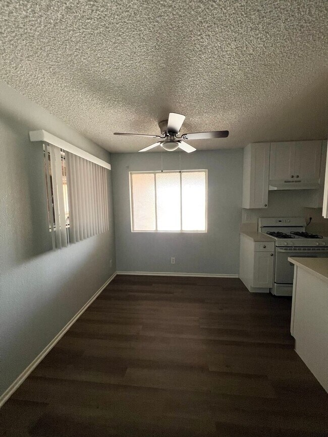 Interior Photo - BAYVIEW