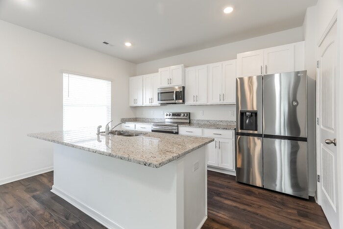 Building Photo - 5753 Timber Leaf Lp
