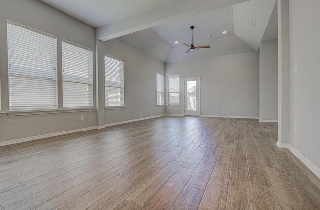 Building Photo - 20308 Crested Caracara Ln
