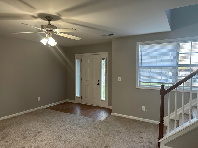 Building Photo - 2512 Rockaway Pl