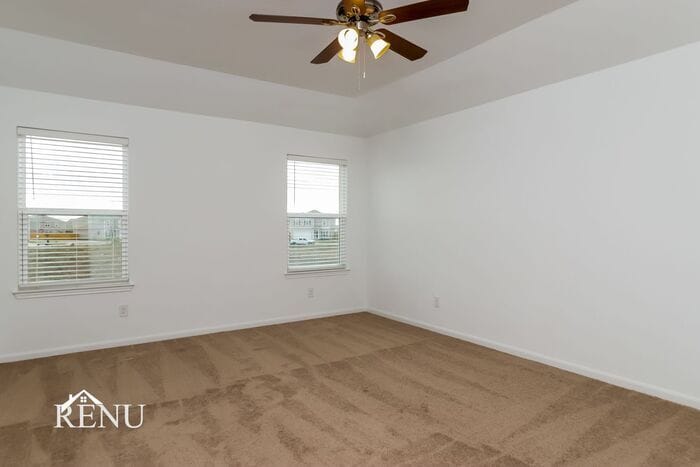 Building Photo - 3026 Jackson Smt