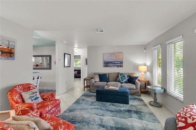 Building Photo - 1337 Wisconsin Dr