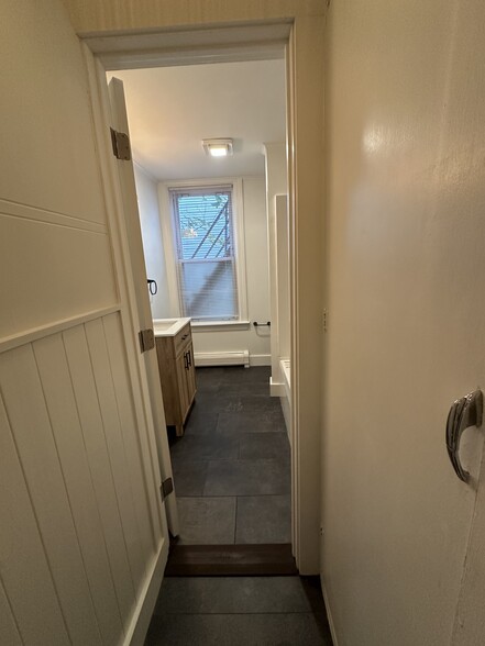 Building Photo - 1 Walnut St