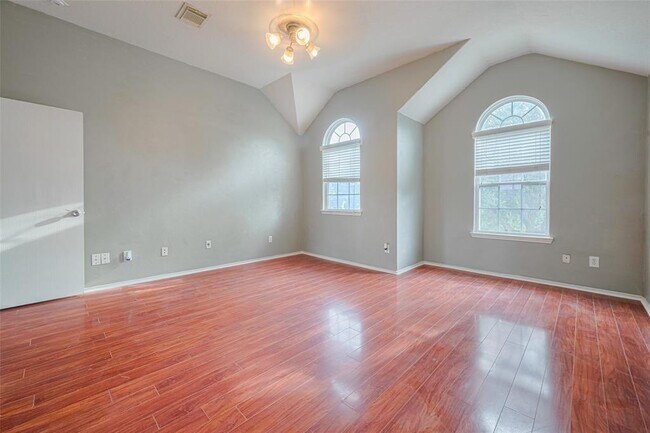 Building Photo - 11030 KNOBBLEY Oak Ct