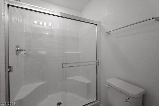 Building Photo - 902 Bronzite St