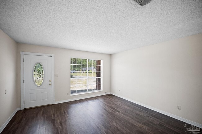 Building Photo - 5719 Ventura Ln