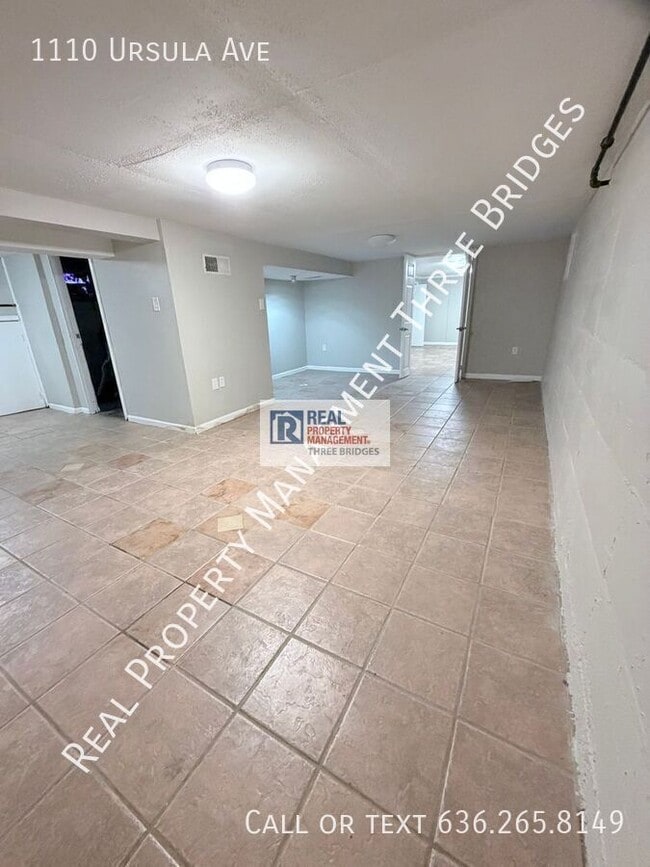 Building Photo - 1110 Ursula Ave