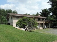 Building Photo - 109 Forest Lake Ln