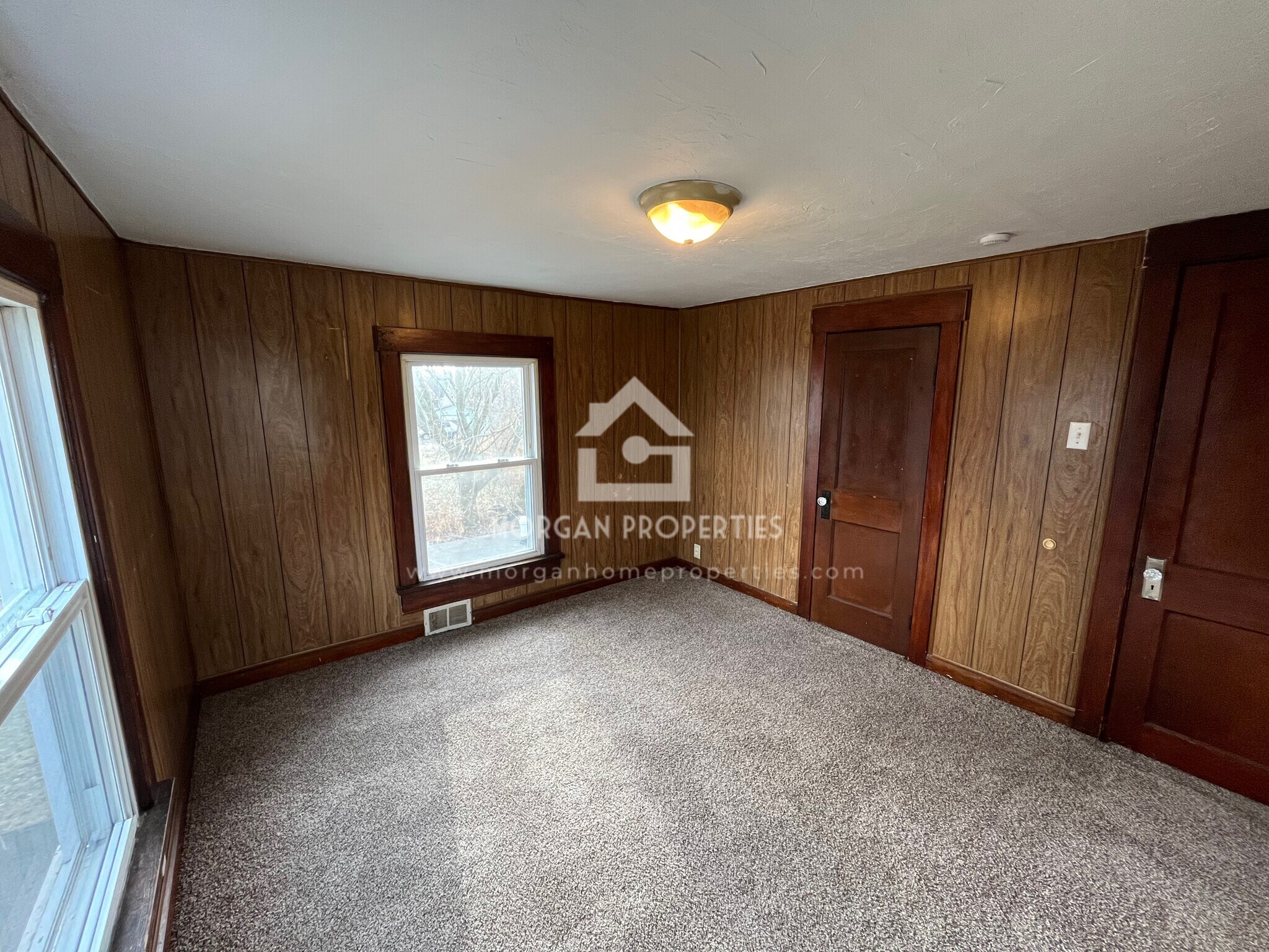 Building Photo - 542 W Wilson Ave