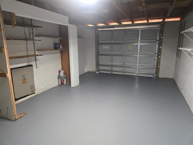 Building Photo - 7408 Country Club Dr