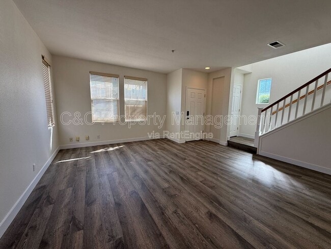 Building Photo - 97 la Jolla St