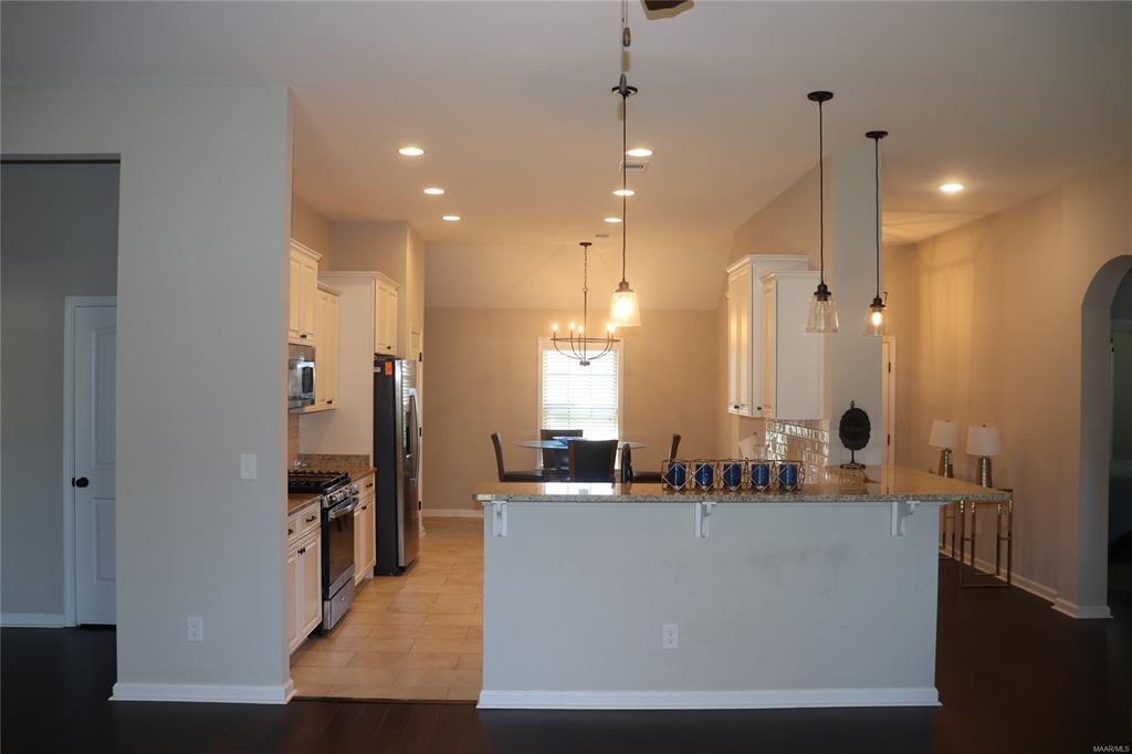 Building Photo - 940 Overture Dr
